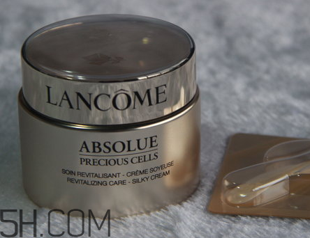 三大貴婦面霜比較_la prairie、Lamer和蘭蔻修復(fù)面霜比較