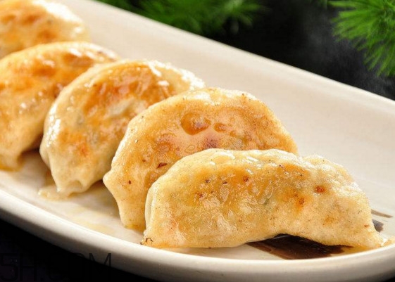 怎么用速凍餃子做煎餃？沒有平底鍋怎么做煎餃