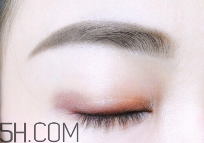 眼影可以帶上飛機(jī)嗎？眼影可以托運(yùn)嗎？