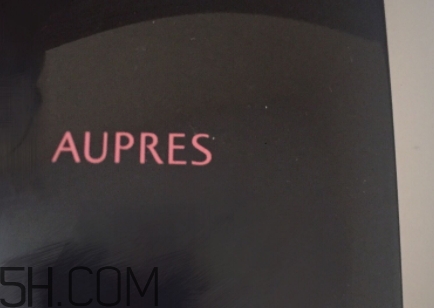 眼影可以帶上飛機(jī)嗎？眼影可以托運(yùn)嗎？