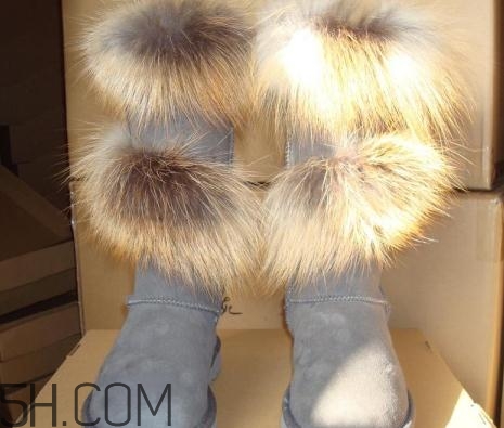 雪地靴褪色了怎么辦？雪地靴掉色了怎么辦？