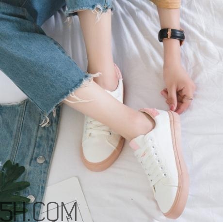 運(yùn)動鞋勒腳怎么辦？運(yùn)動鞋壓腳背怎么處理？