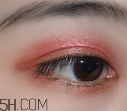 稚優(yōu)泉眼影怎么畫(huà)？稚優(yōu)泉眼影畫(huà)法視頻