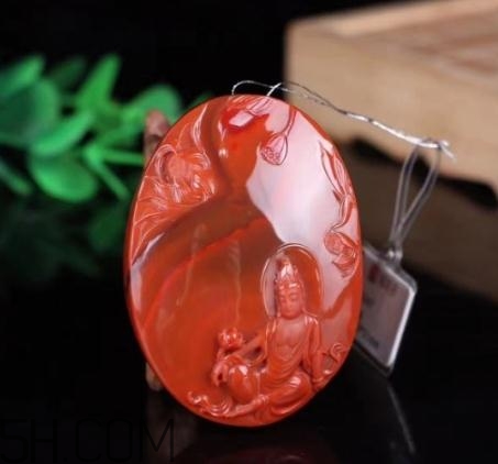 南紅瑪瑙可以泡水嗎？南紅瑪瑙能沾水嗎？