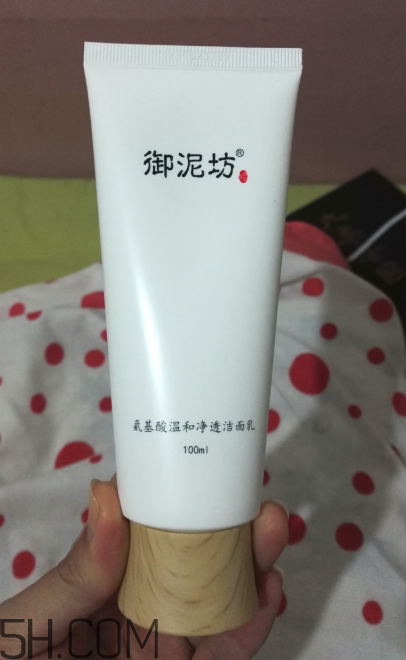 御泥坊洗面奶是皂基嗎？御泥坊洗面奶怎么用？