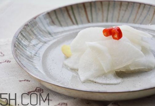 塑料瓶可以泡酸蘿卜嗎？泡蘿卜需要多少水和白醋