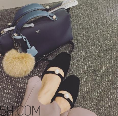 阿瑪尼鞋子質(zhì)量好嗎？阿瑪尼的鞋子好穿嗎？