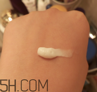 露得清身體乳怎么樣？露得清身體乳好用嗎？