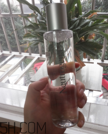 露得清保濕亮膚液怎么樣？露得清保濕亮膚液好用嗎？