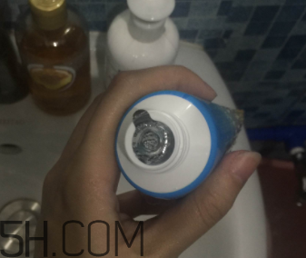 露得清綿密洗面奶怎么樣？露得清綿密洗面奶好用嗎？