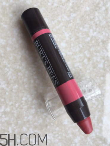 小蜜蜂唇膏筆怎么樣？小蜜蜂唇膏筆好用嗎？