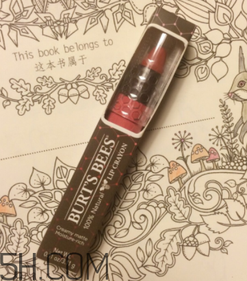 小蜜蜂唇膏筆多少錢？小蜜蜂唇膏筆很貴嗎？