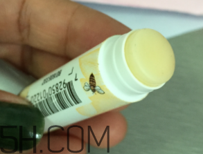 小蜜蜂細(xì)致修護(hù)唇膏怎么樣？好用嗎？