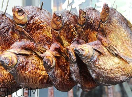 咸魚要泡多久？咸魚用冷水泡好還是熱水泡好
