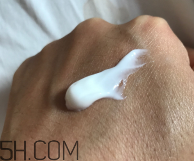 小蜜蜂潤膚露怎么樣？小蜜蜂潤膚露好用嗎？