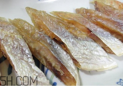 買的咸魚是生的還是熟的？買咸魚怎么挑選