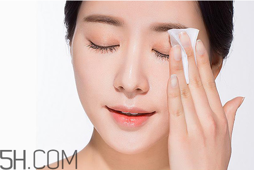 卸妝油如何卸眼妝？不化妝怎么用卸妝油？