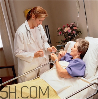 白內(nèi)障能治好嗎？白內(nèi)障能做二次手術(shù)嗎？