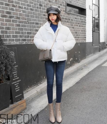 白色羽絨服怎么搭配？白色羽絨服搭配圖片