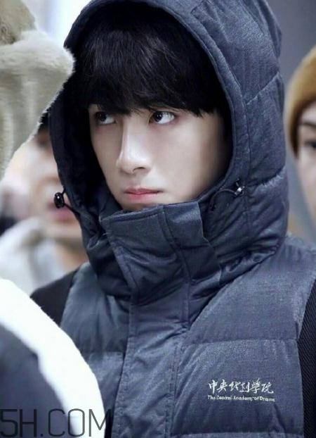 中戲羽絨服多少錢？中戲羽絨服怎么買？