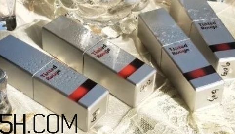 稚優(yōu)泉天空之境水光唇釉好用嗎_多少錢？