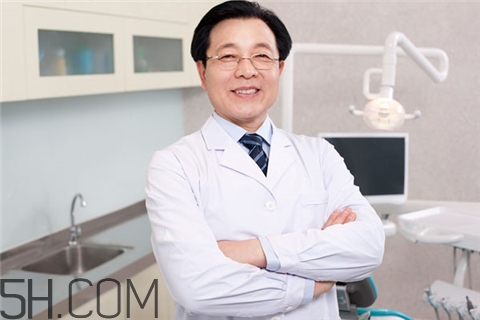 牙周炎會口臭嗎？牙周炎會遺傳嗎？