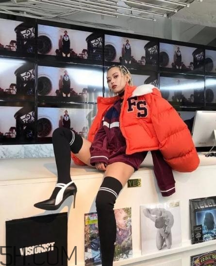 羽絨服怎么穿顯瘦？羽絨服怎么搭配不臃腫？