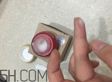 御泥坊紅石榴眼霜怎么樣？御泥坊紅石榴眼霜好用嗎？