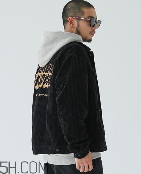 燈芯絨衣服會(huì)掉毛嗎？燈芯絨衣服掉毛怎么辦？