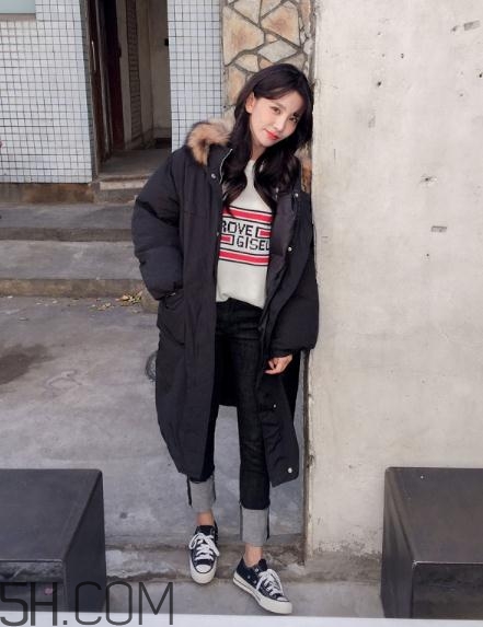 長(zhǎng)款棉衣如何搭配？長(zhǎng)款棉服搭配圖片