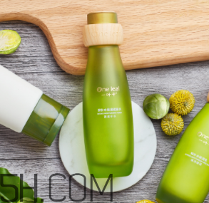 一葉子鮮補水柔膚水怎么樣？一葉子鮮補水柔膚水好用嗎？