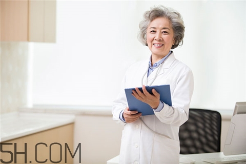骨折多久可以走路？骨折多長時間可以下床活動？