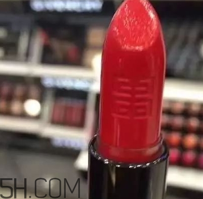 紀(jì)梵希禁忌之吻n11和11區(qū)別 紀(jì)梵希n11和11對(duì)比 紀(jì)梵希禁忌之吻n11和11區(qū)別 紀(jì)梵希n11和11對(duì)比