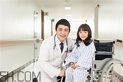 抑郁癥會(huì)哭嗎？抑郁癥會(huì)暈倒嗎？