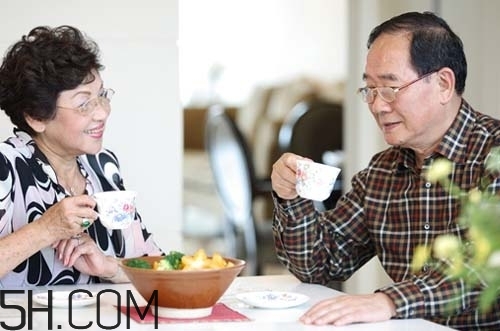 冬季老年人如何養(yǎng)生？老年人養(yǎng)生的注意事項是什么？
