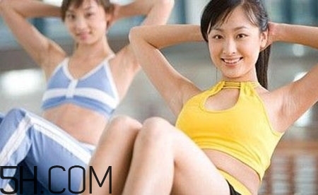 腰椎不舒服怎么辦？怎么預(yù)防腰椎間盤突出？