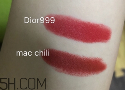 mac小辣椒和迪奧999一樣嗎？mac chili和dior999試色對(duì)比