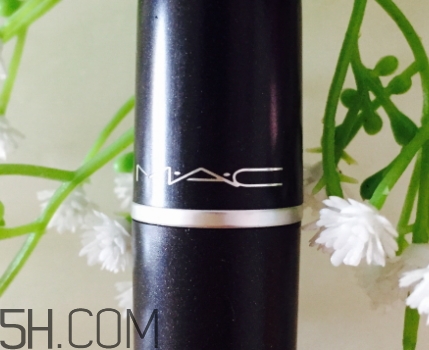 mac小辣椒干不干？mac小辣椒是滋潤還是啞光