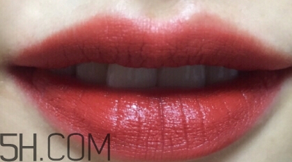 mac小辣椒好看嗎？mac小辣椒試色