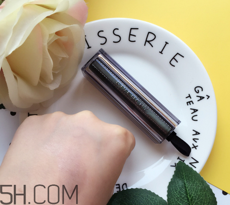 紀梵希新版禁忌之吻色號試色 紀梵希禁忌之吻16號好用嗎 紀梵希新版禁忌之吻色號試色 紀梵希禁忌之吻16號好用嗎