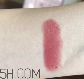 bobbi brown精油唇膏14號claret適合黃皮嗎？
