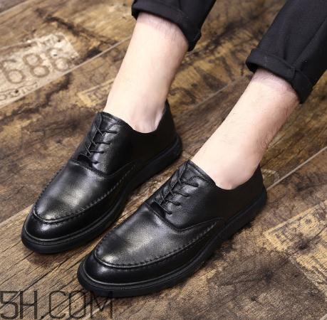 皮鞋被刮壞了怎么修復(fù)？皮鞋刮破皮了怎么辦？