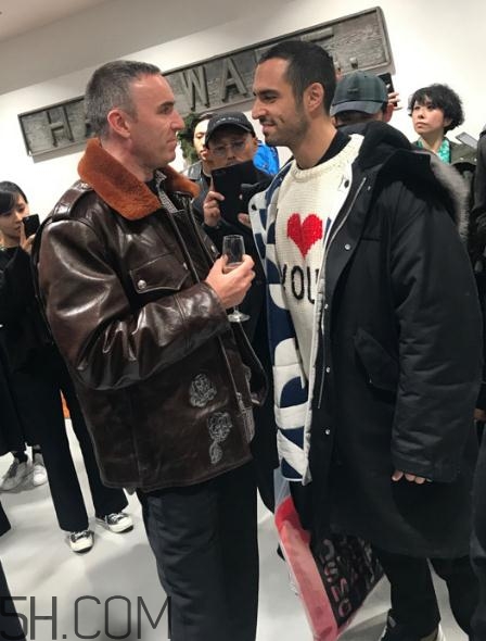 raf simons與dover street聯(lián)名東京獨(dú)占款毛衣多少錢_在哪買？