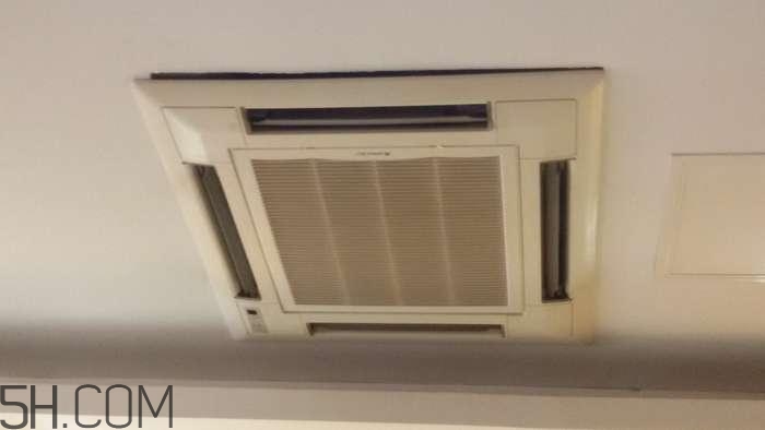 冬天用哪種類型的空調(diào)比較好？冬天用吸頂式空調(diào)好嗎？
