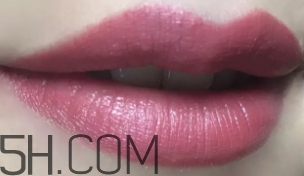 mac brick o la老氣嗎？mac brick o la適合黃皮嗎？