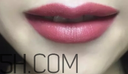 mac brick o la老氣嗎？mac brick o la適合黃皮嗎？