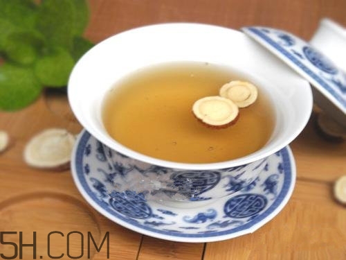 淋雨后會(huì)頭疼嗎？淋雨后頭疼怎么辦呢？