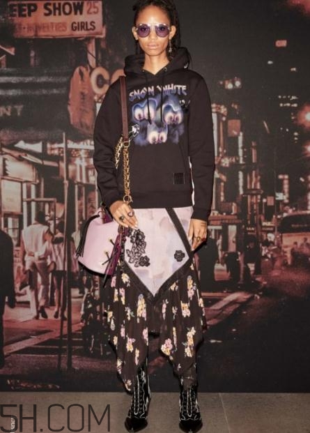 coach2018早秋服裝系列好看嗎_有哪些款式？
