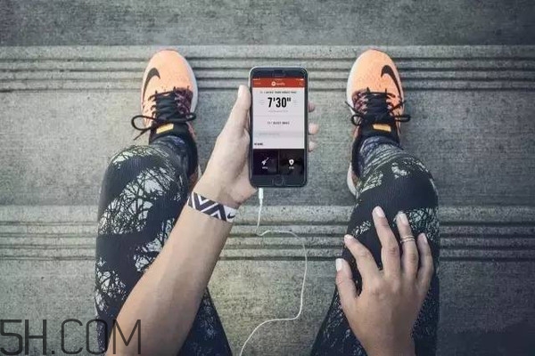 夜跑減肥的正確方法有哪些？冬天夜跑應(yīng)該怎么跑才能減肥？