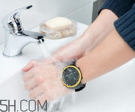 防水手表防熱水嗎？防水手表進(jìn)水了怎么辦？